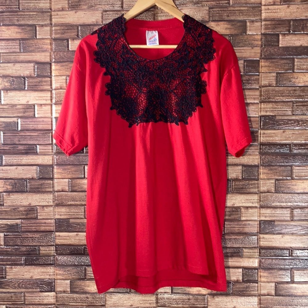 Vintage Womens Large Jerzees Hand Embroidered Red & Black T Shirt